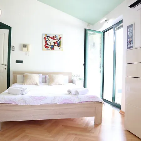 Διαμέρισμα Emma Πούλα