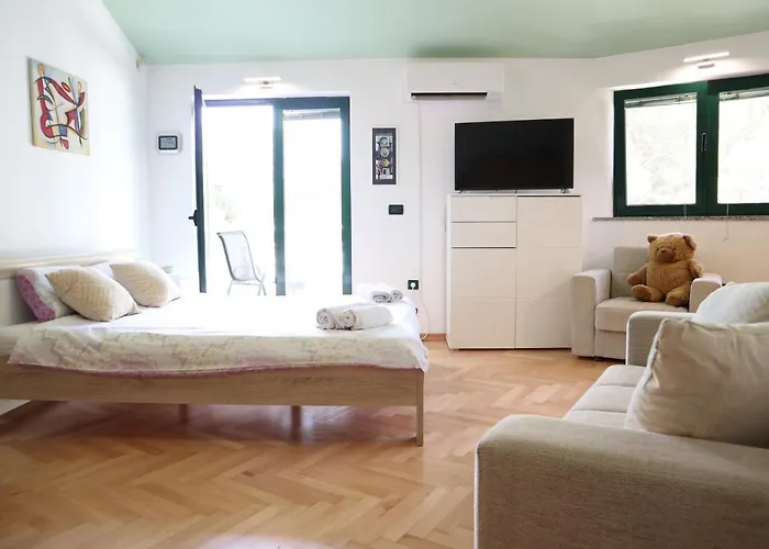Emma Apartment *