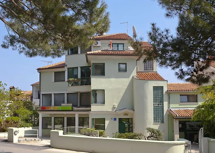 Apartment Emma Pula